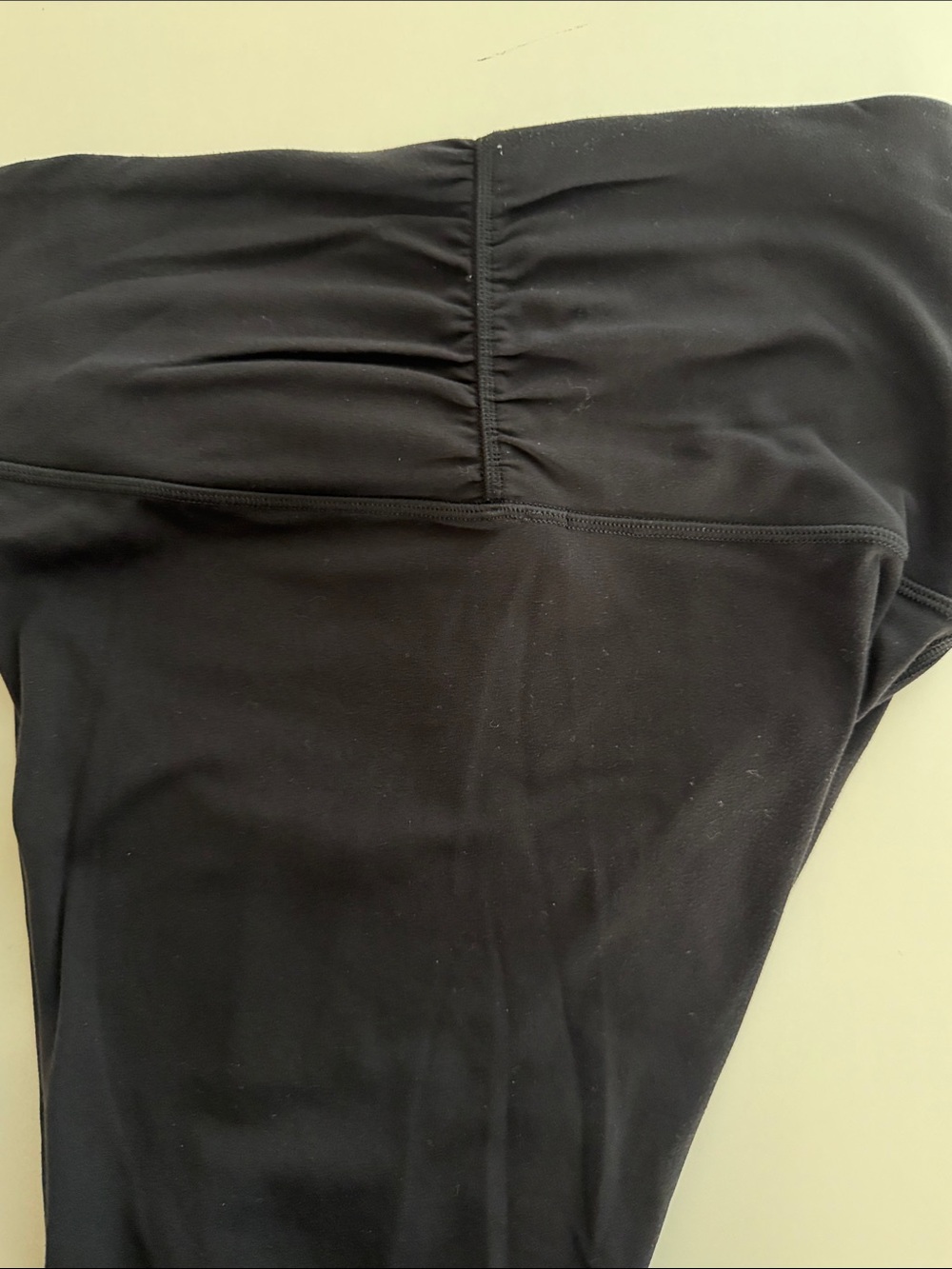 Lululemon Align Black High Rise w/crisscross waist & ruching on sides Sz 6 - Picture 5 of 7